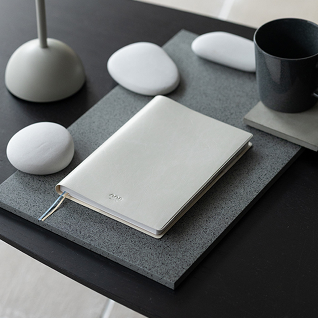 Metecho 2025 Pause Gray